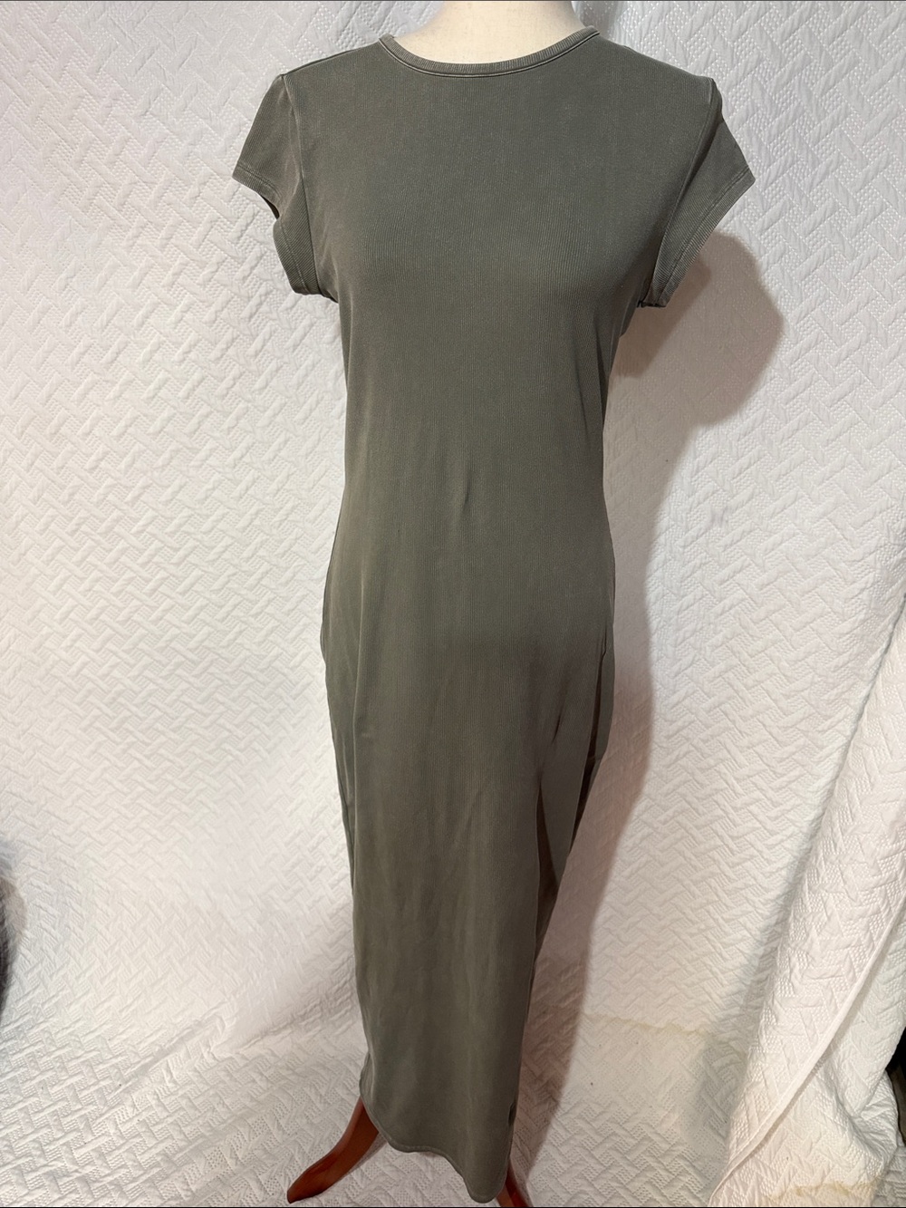 wild fable Olive Short-Sleeve Crewneck Maxi Dress
